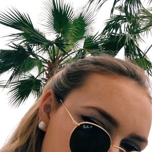 Meet your Posher, Lida